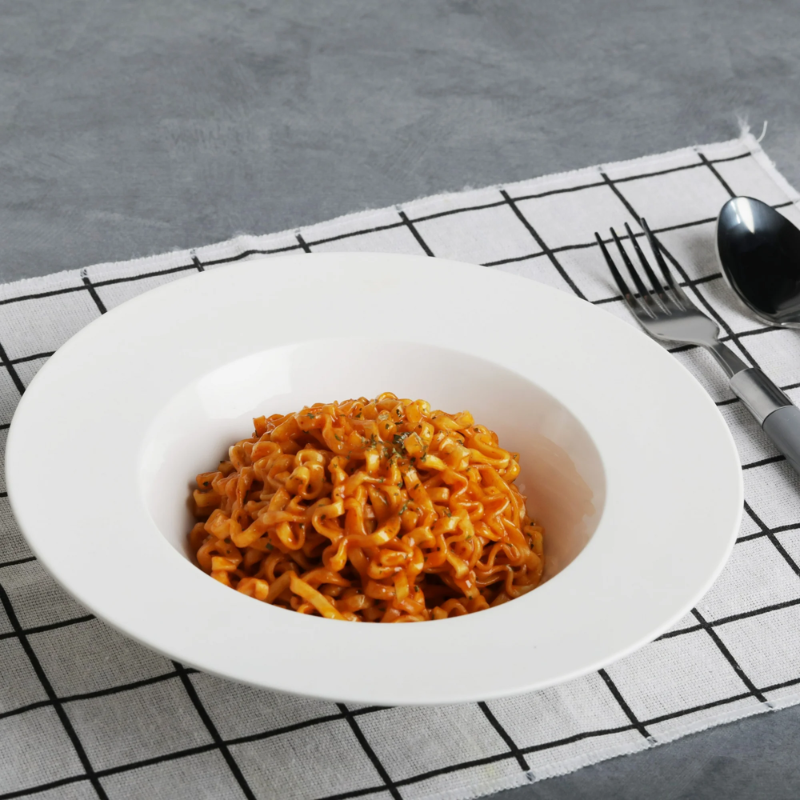 BULDAK - RAMEN  BULDAK ROSE AU POULET ÉPICÉ, 140 G