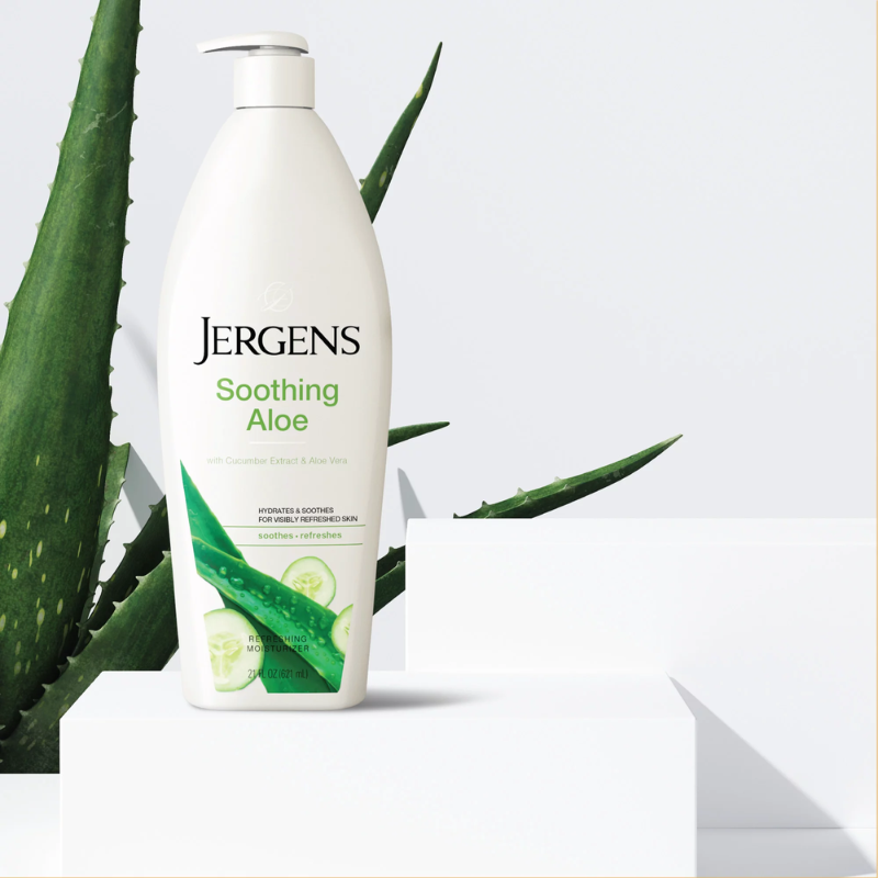 JERGENS - LOTION  APAISANTE ET RAFRAÎCHISSANTE POUR LE CORPS À L'ALOE VERA ET À L'EXTRAIT DE CONCOMBRE - 621ML